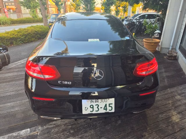 MERCEDES-BENZ C-CLASS