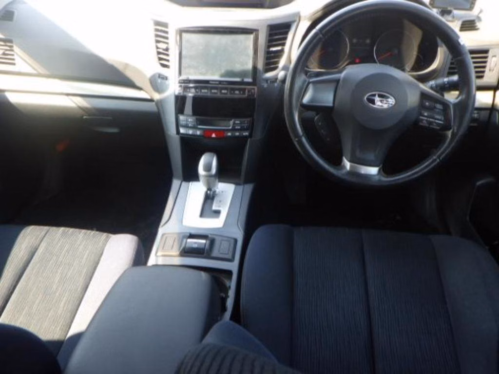SUBARU LEGACY