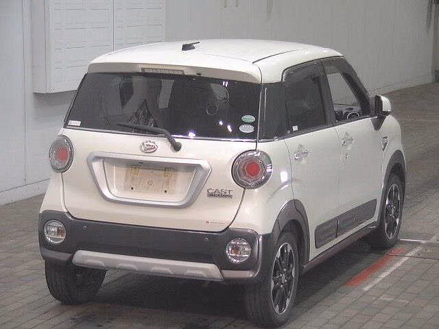 DAIHATSU CAST