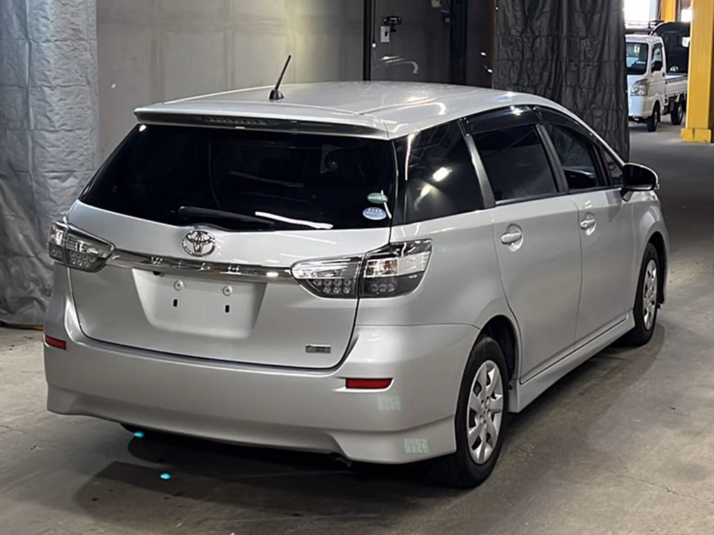 TOYOTA WISH