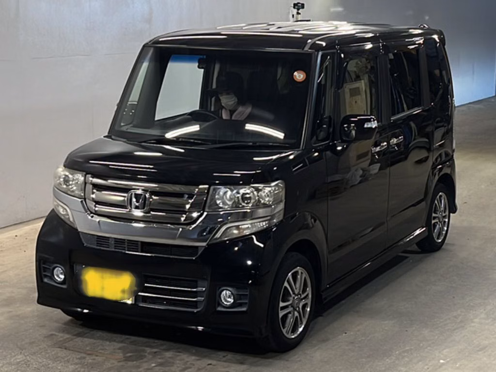 HONDA N-BOX