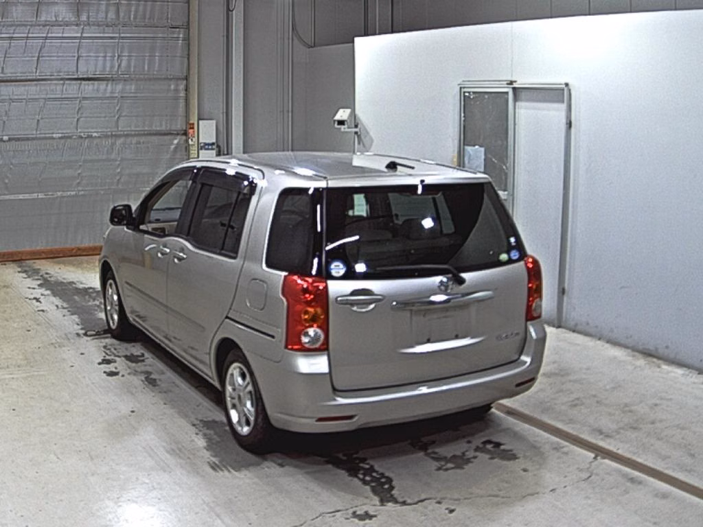 TOYOTA RAUM