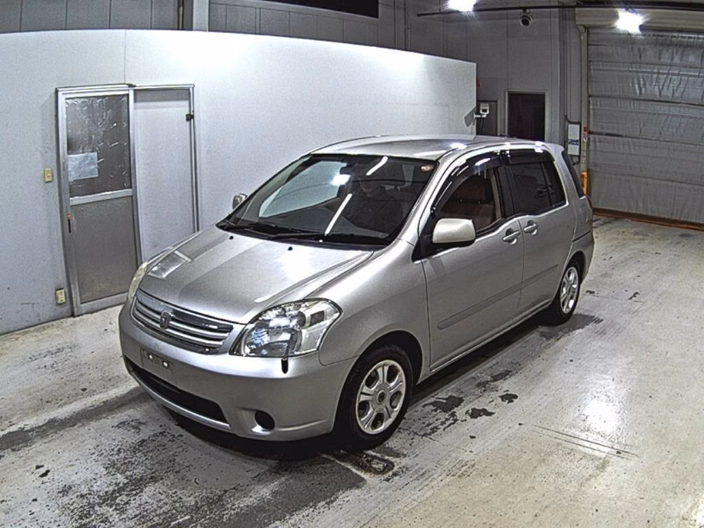 TOYOTA RAUM