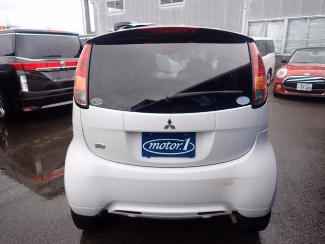 MITSUBISHI I