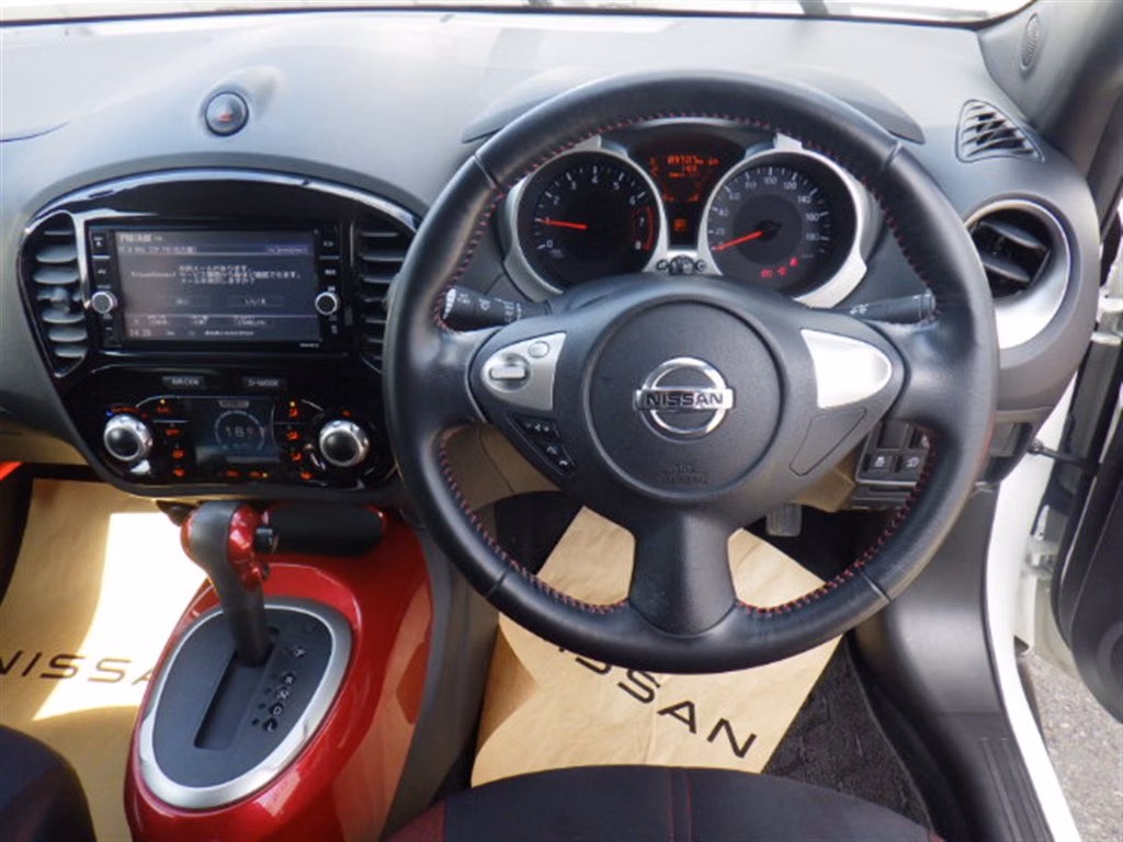 NISSAN JUKE