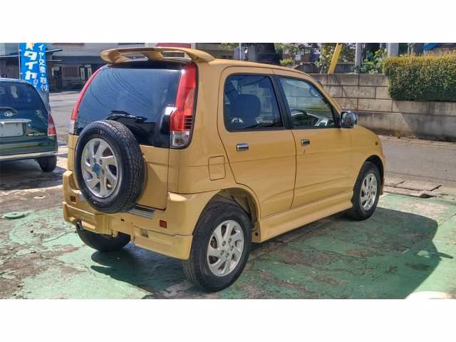 DAIHATSU TERIOS KID
