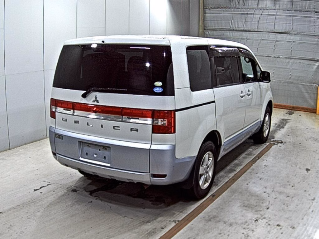 MITSUBISHI DELICA D:5