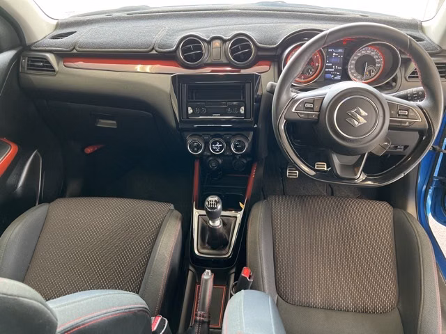 SUZUKI SWIFT