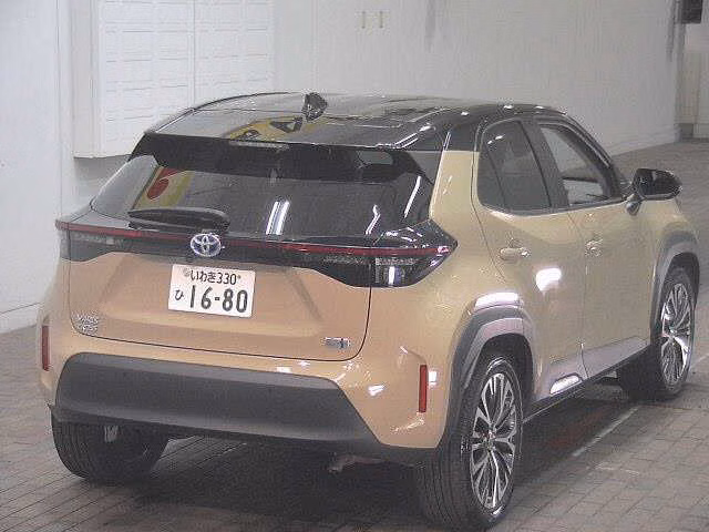 TOYOTA YARIS CROSS