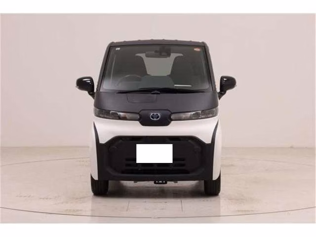 TOYOTA C+POD