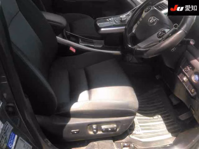 TOYOTA SAI