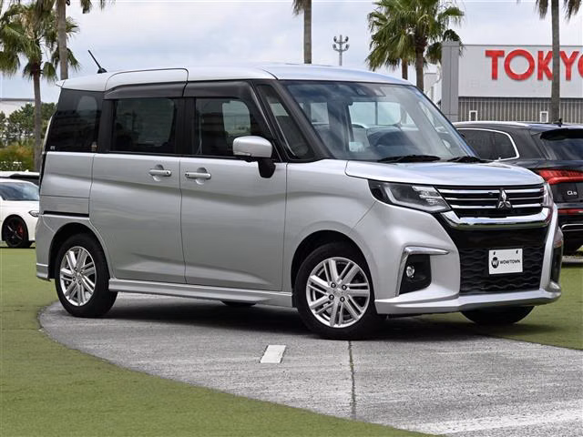 MITSUBISHI DELICA D:2