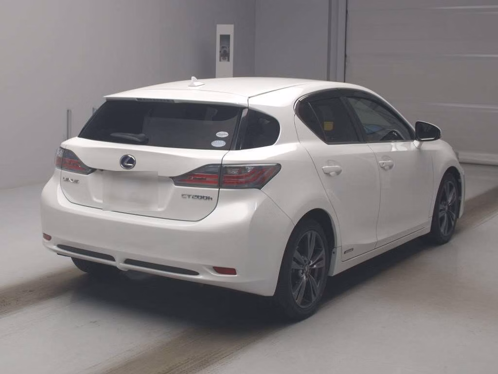 LEXUS CT200H