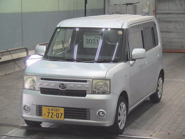 DAIHATSU MOVE CONTE