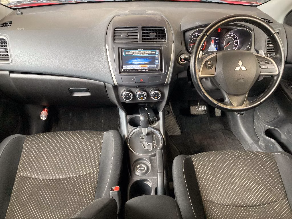 MITSUBISHI RVR