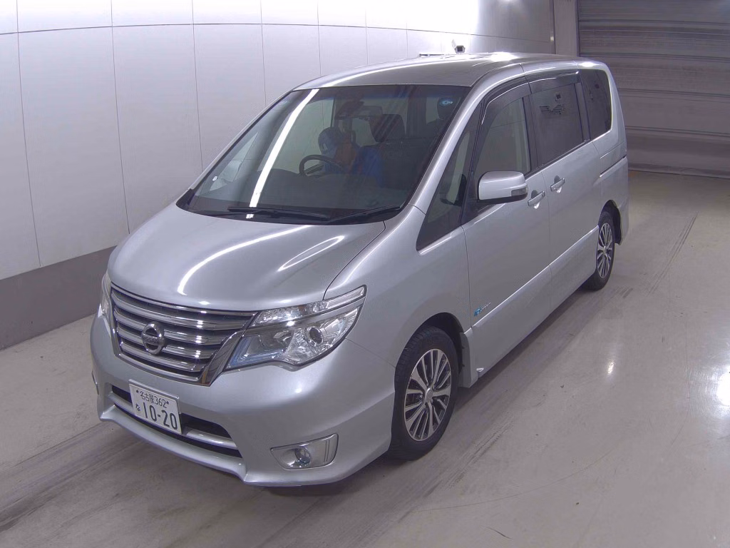 NISSAN SERENA