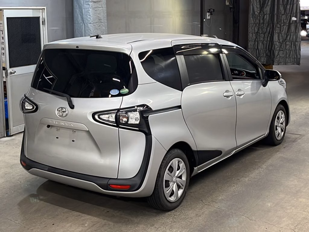 TOYOTA SIENTA
