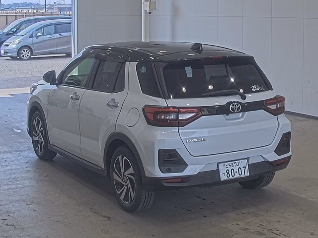 TOYOTA RAIZE