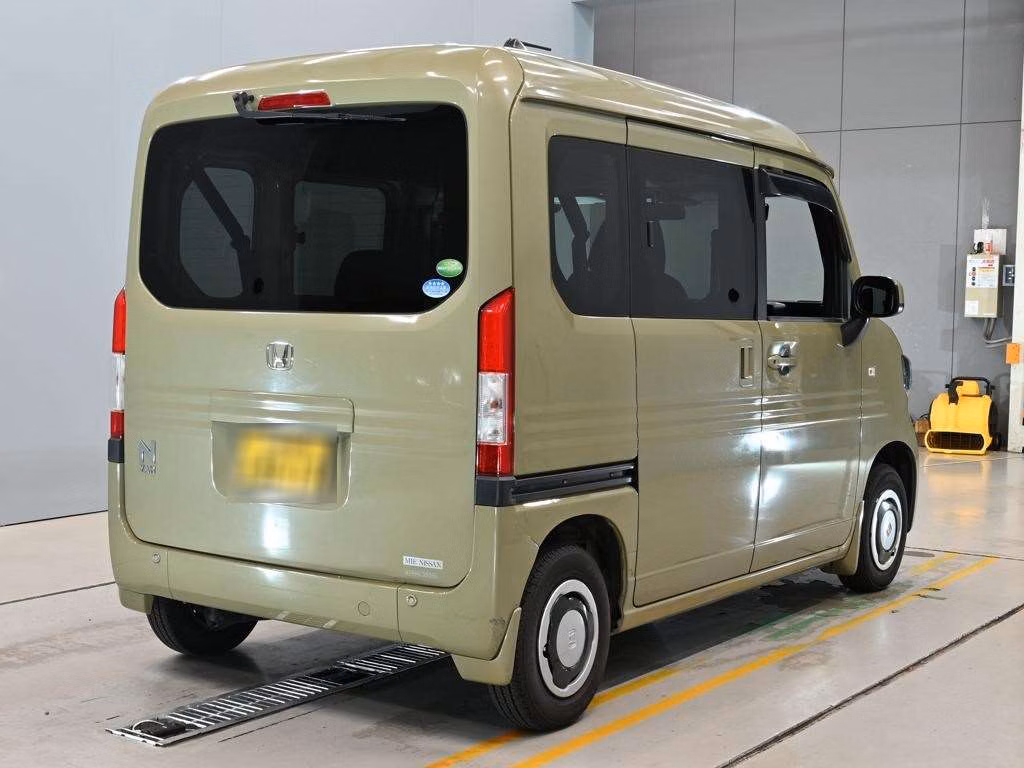 HONDA N-VAN