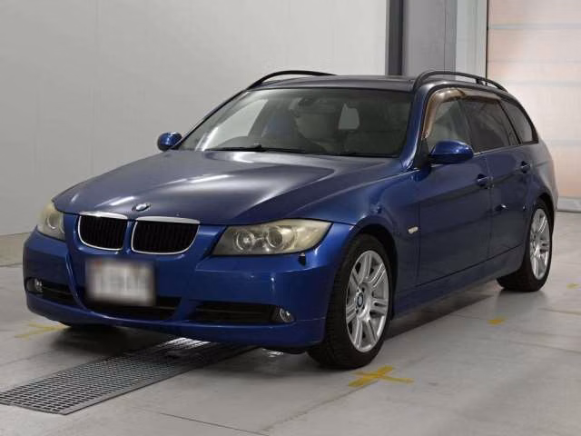 BMW 3-SERIES