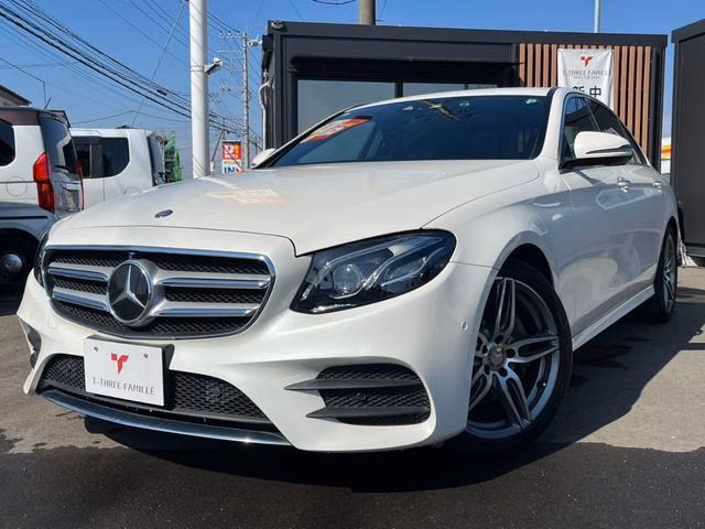 MERCEDES-BENZ E-CLASS