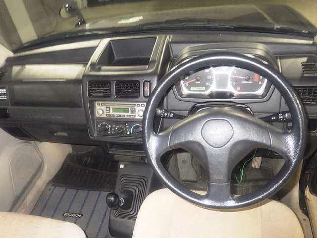 MITSUBISHI PAJERO MINI