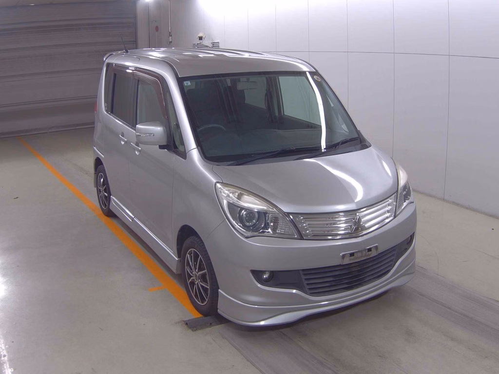 MITSUBISHI DELICA D:2
