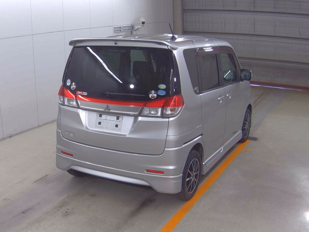 MITSUBISHI DELICA D:2