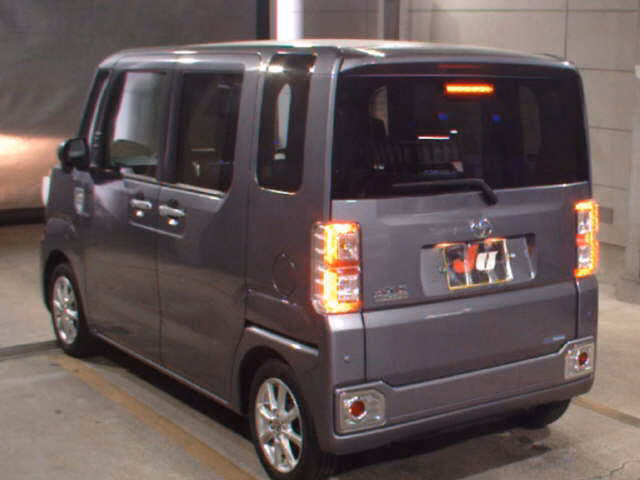 TOYOTA PIXIS MEGA