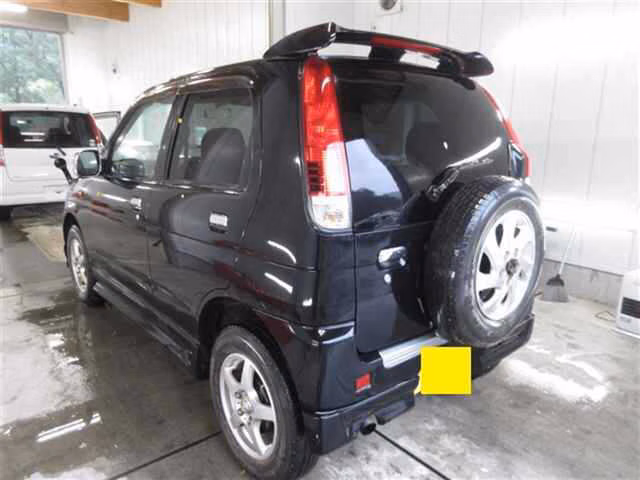 DAIHATSU TERIOS KID