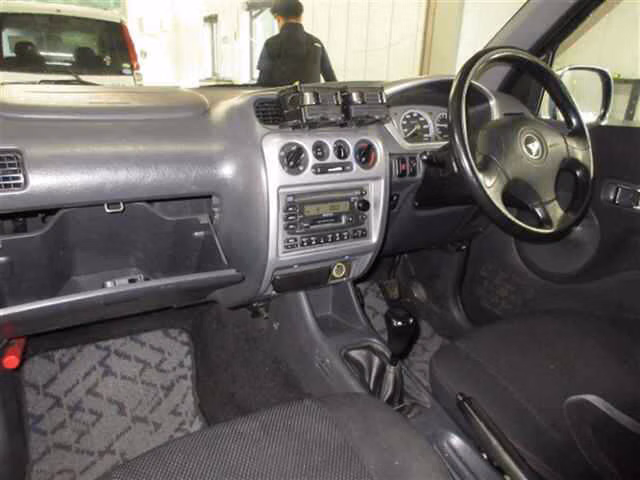DAIHATSU TERIOS KID