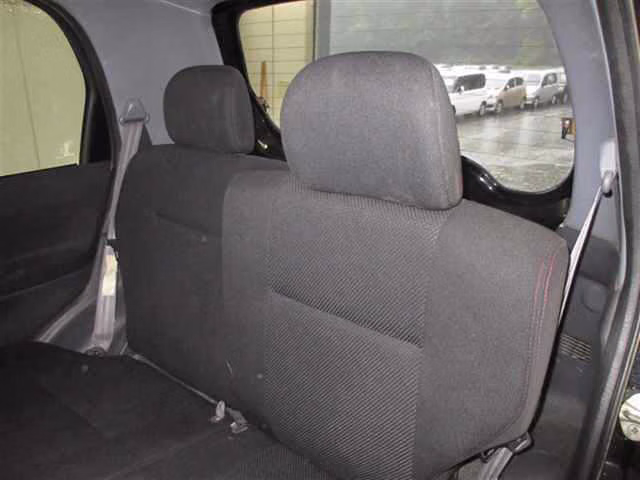 DAIHATSU TERIOS KID