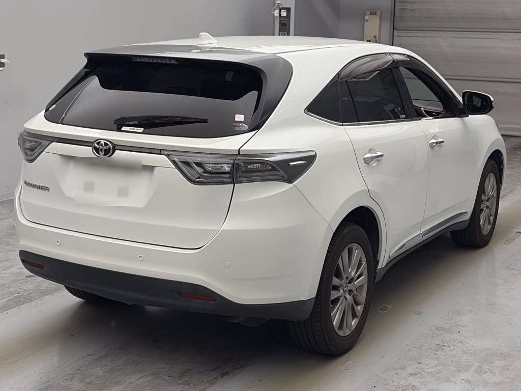 TOYOTA HARRIER