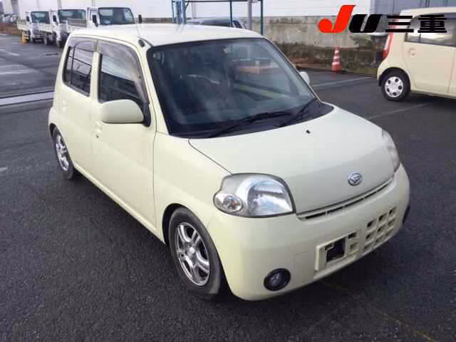 DAIHATSU ESSE