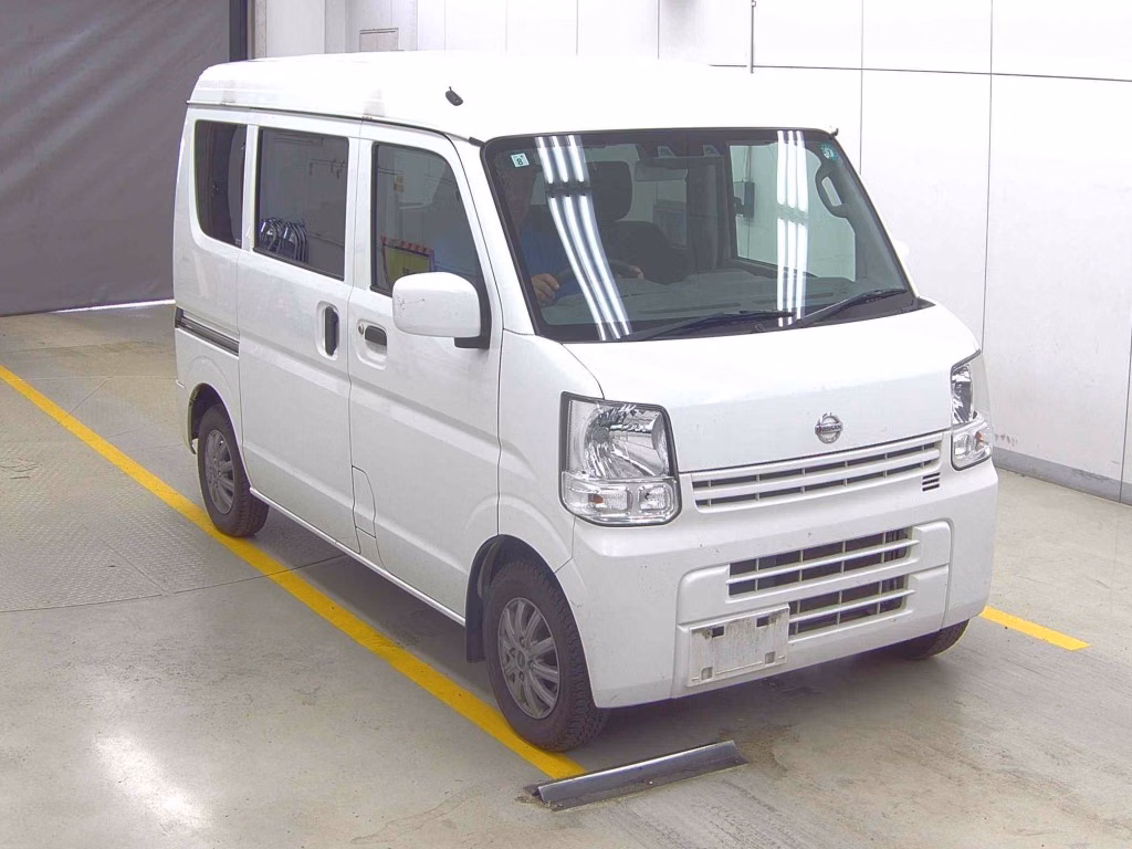 NISSAN NV100 CLIPPER