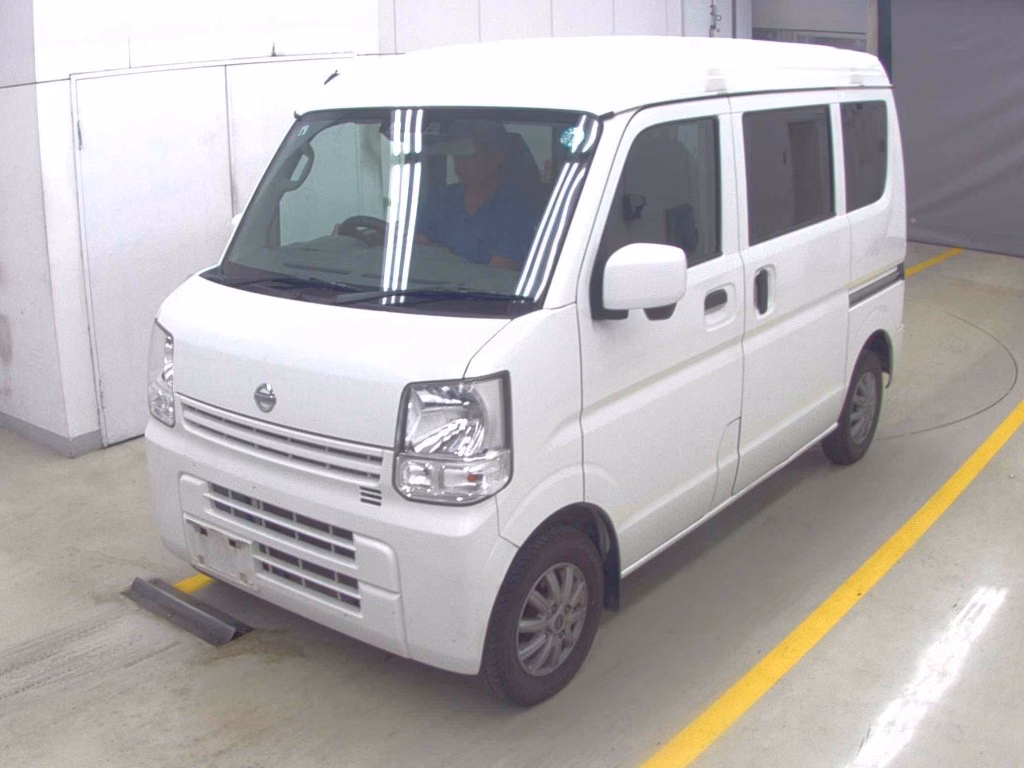 NISSAN NV100 CLIPPER