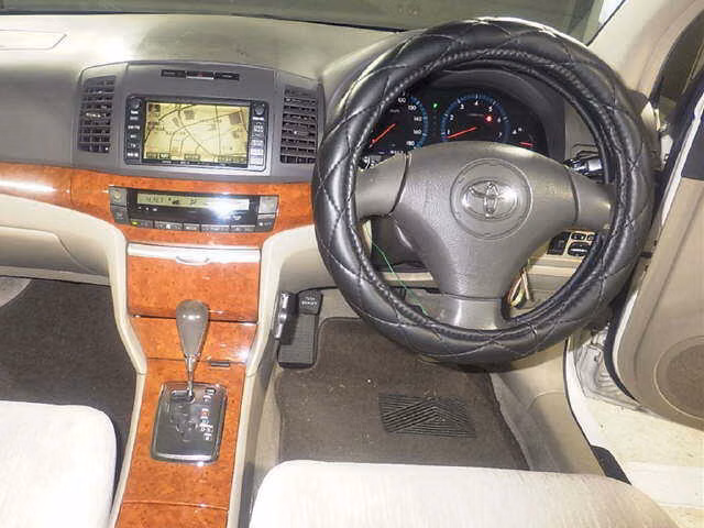 TOYOTA PREMIO