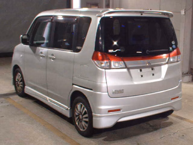 MITSUBISHI DELICA D:2