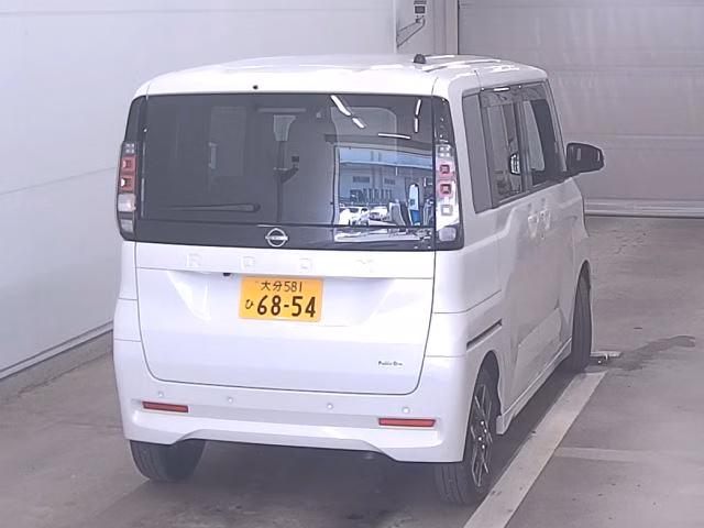 NISSAN ROOX