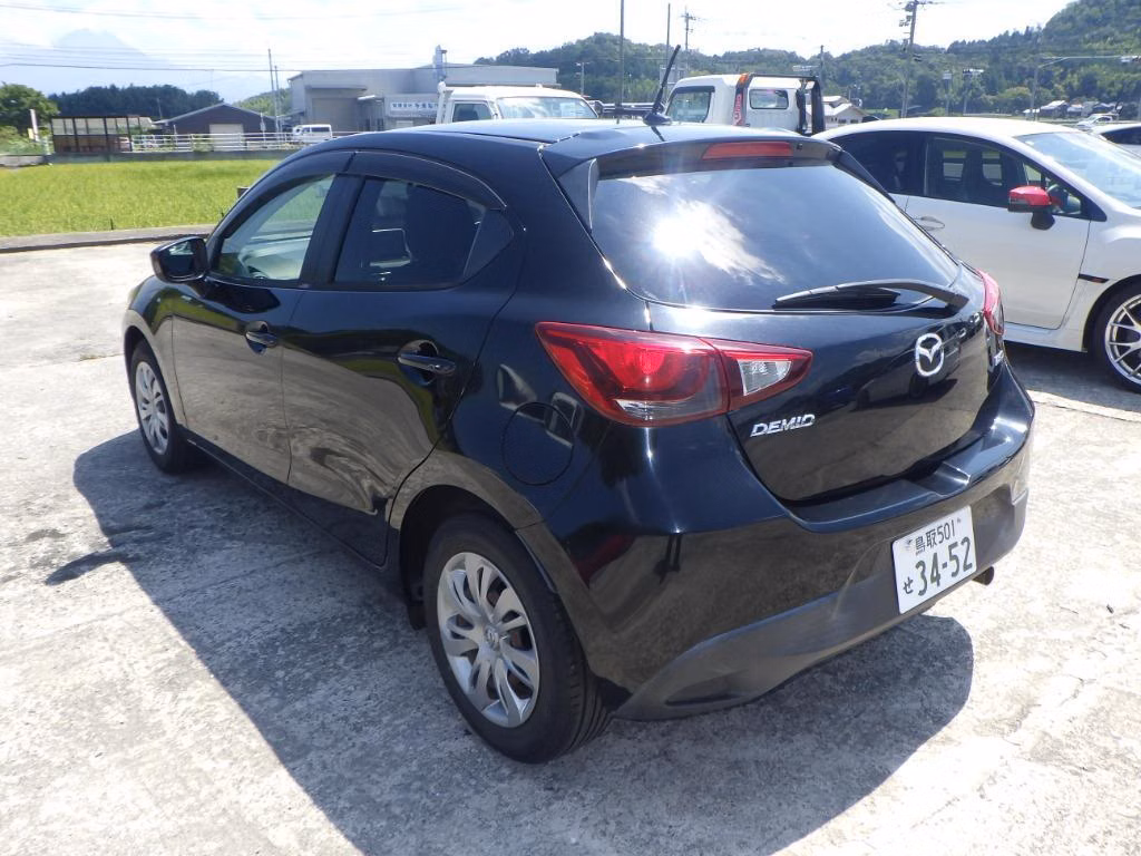 MAZDA DEMIO