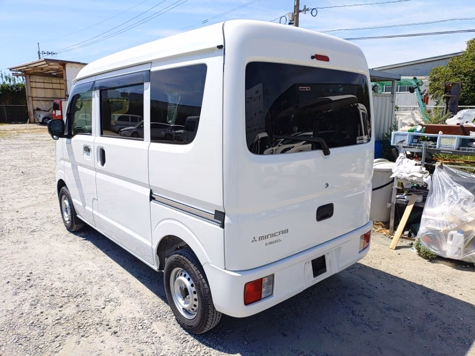 MITSUBISHI MINICAB