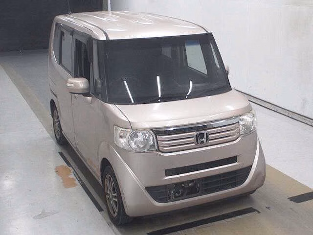 HONDA N-BOX