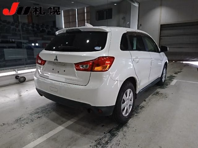 MITSUBISHI RVR