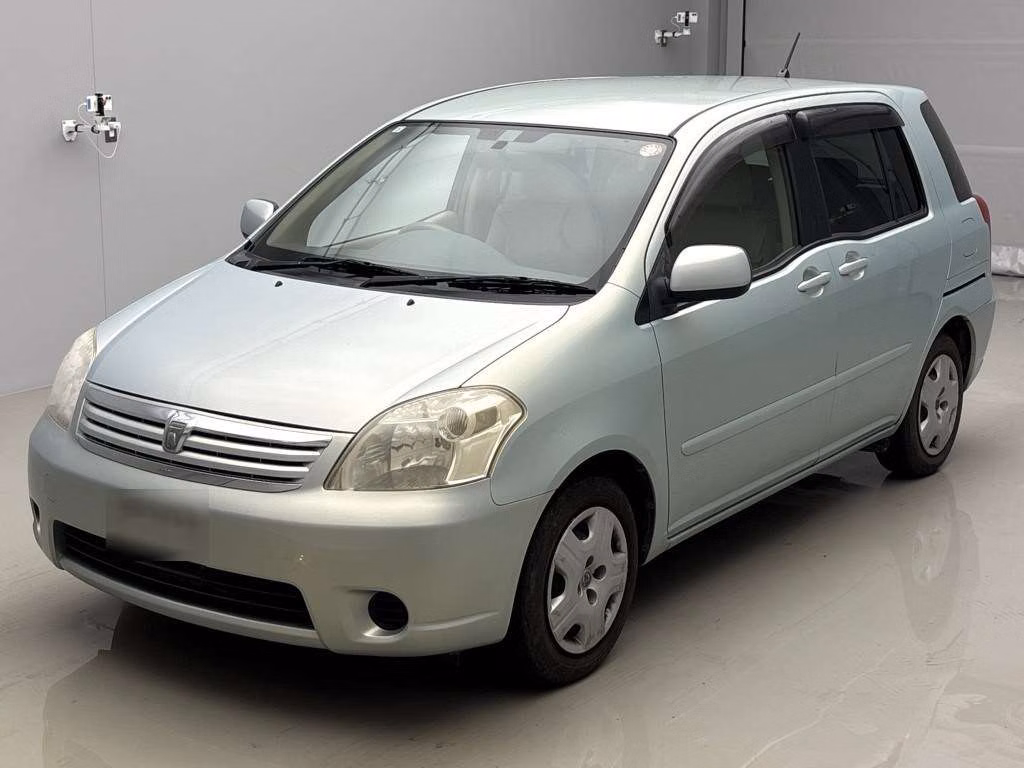 TOYOTA RAUM