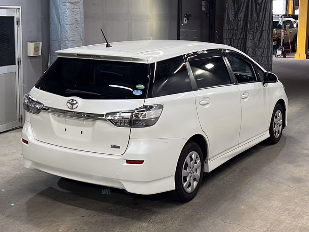 TOYOTA WISH
