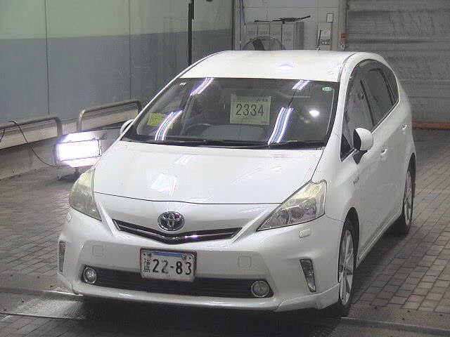 TOYOTA PRIUS ALPHA