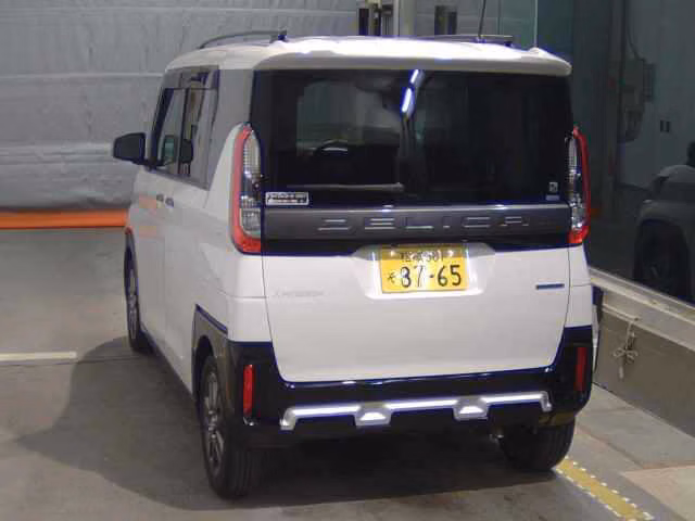 MITSUBISHI DELICA MINI