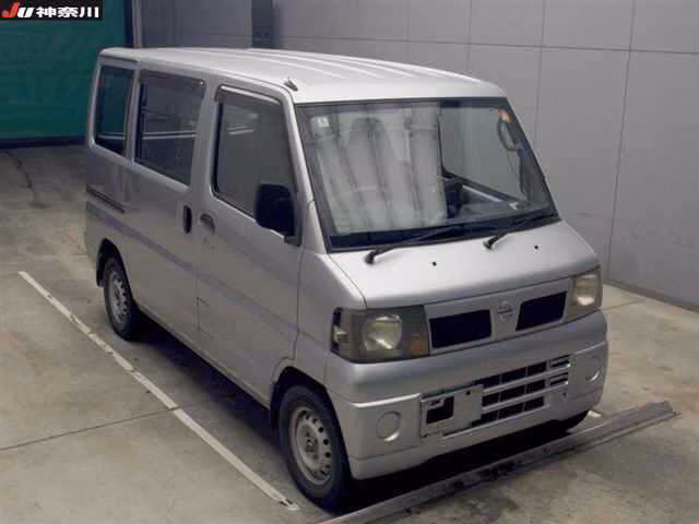 NISSAN CLIPPER