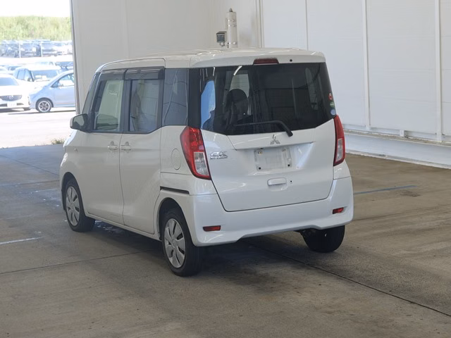 MITSUBISHI EK SPACE