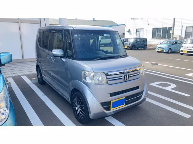 HONDA N-BOX